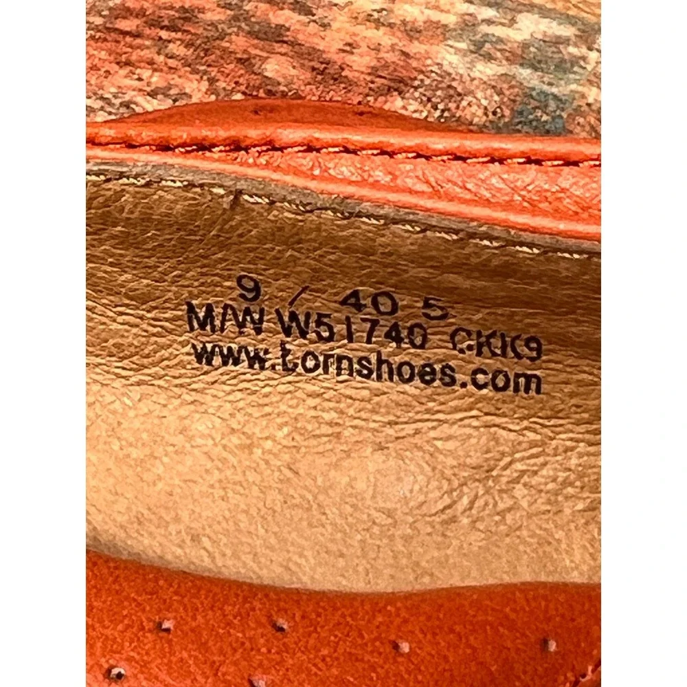 Born Mai Ballet Flats Orange Leather Flower Detail Size 9